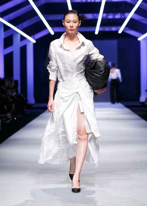 Chet me voi than thai Lan Khue tren san catwalk-Hinh-3