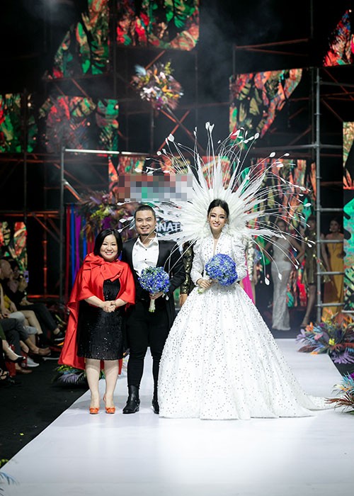 Truong Ho Phuong Nga phan ung ra sao truoc on ao catwalk?-Hinh-5