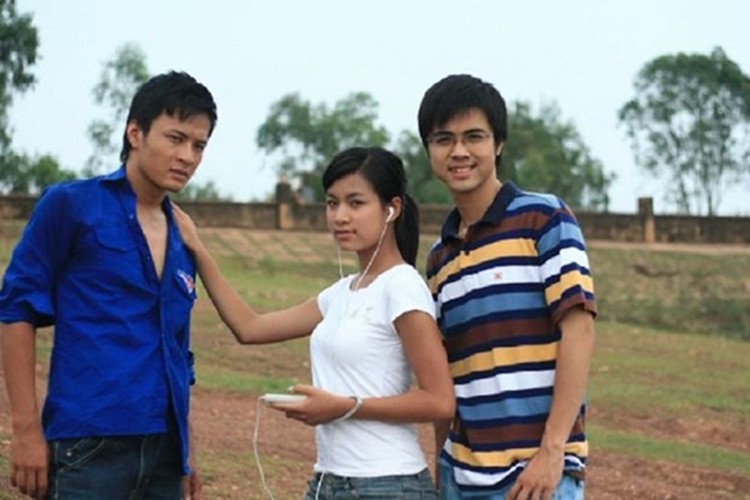 Chia tay Vinh Thuy, Hoang Thuy Linh lai tinh tu cung Hong Dang-Hinh-9