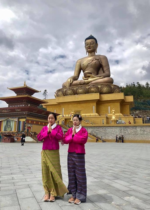 Mai Phuong cung khoc voi Oc Thanh Van trong chuyen du lich Bhutan-Hinh-5