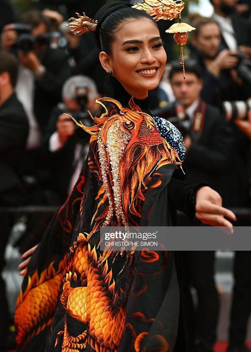 Du Cannes 2019, Truong Thi May mac kin dao, khac han Ngoc Trinh-Hinh-5