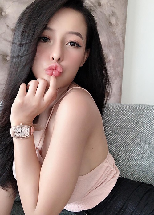 Chan dung hot girl to Hoa hau Phuong Khanh vay 2,8 ty khong tra-Hinh-4