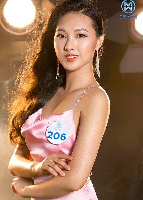 Thi sinh phia Bac Miss World Viet Nam goi cam bat ngo-Hinh-12