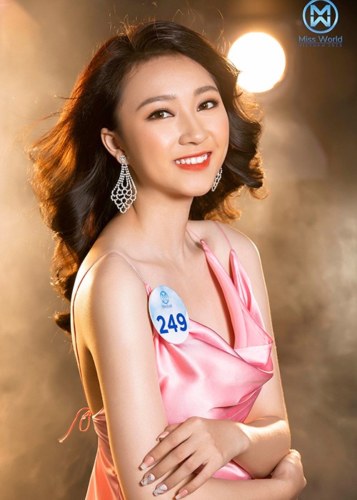 Thi sinh phia Bac Miss World Viet Nam goi cam bat ngo-Hinh-13
