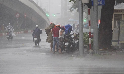 Du bao thoi tiet hom nay 22/8: Ha Noi van chua dut mua