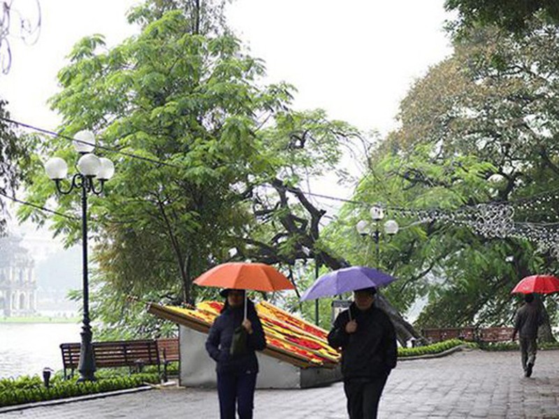 Du bao thoi tiet 1/11: Ha Noi mua lanh, Trung Bo mua lon