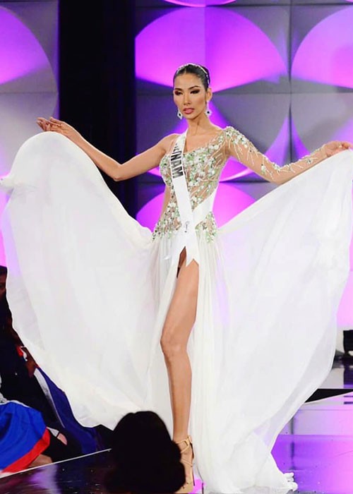 Hanh trinh khien fan tu hao cua Hoang Thuy tai Miss Universe 2019-Hinh-4