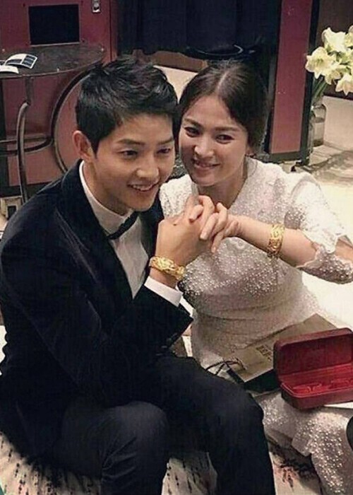 Song Hye Kyo phan ung truoc tin don quay lai voi Song Joong Ki-Hinh-2