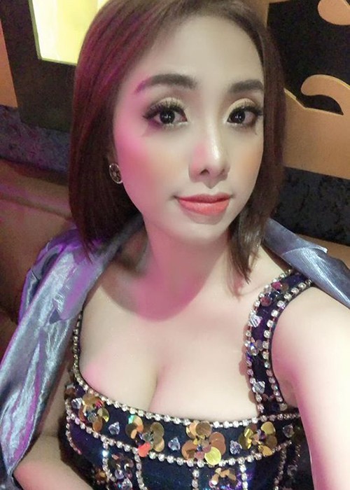 Duong cong goi cam cua Miko Lan Trinh quyet kien ong bau cu-Hinh-11