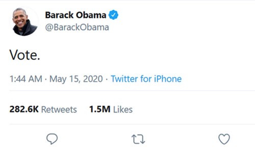 Ong Obama dap lai bao tweet cua Tong thong Trump chi bang mot tu