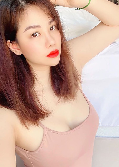 Ve goi cam cua cuu mau tung mai moi cap Hoang Kieu - Ngoc Trinh-Hinh-7