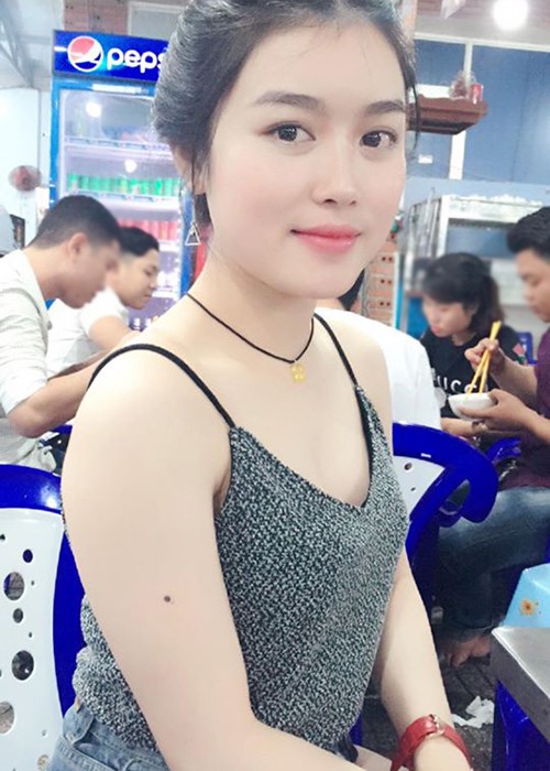 Nhan sac vo xinh dep kem 12 tuoi cua Lam Chan Huy-Hinh-3