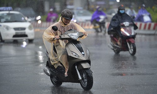 Thoi tiet ngay 3/7: Nhieu khu vuc tren ca nuoc co mua va dong