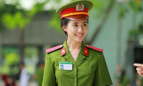 Phan Thi Mo dong chinh “Kieu @“: Co thoat canh 