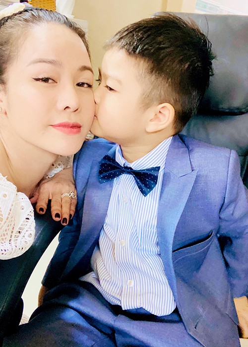 Mung sinh nhat con trai, Nhat Kim Anh to chong cu giam sat chat-Hinh-5