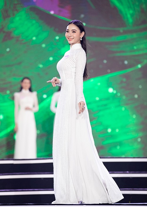 Ngam thi sinh Hoa hau Viet Nam 2020 trinh dien ao dai trong ban ket-Hinh-10