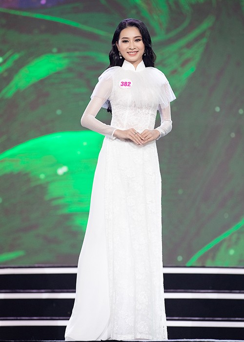 Ngam thi sinh Hoa hau Viet Nam 2020 trinh dien ao dai trong ban ket-Hinh-12