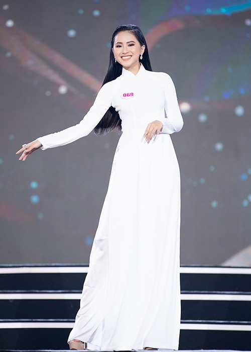 Ngam thi sinh Hoa hau Viet Nam 2020 trinh dien ao dai trong ban ket-Hinh-6