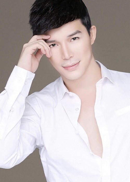 Nathan Lee he lo lien tuc bi ga tinh, soi qua khu hen ho-Hinh-9