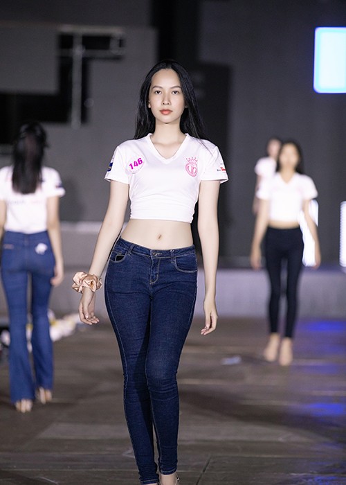 Top 35 HHVN 2020 do sac trong buoi tong duyet Nguoi dep thoi trang-Hinh-6