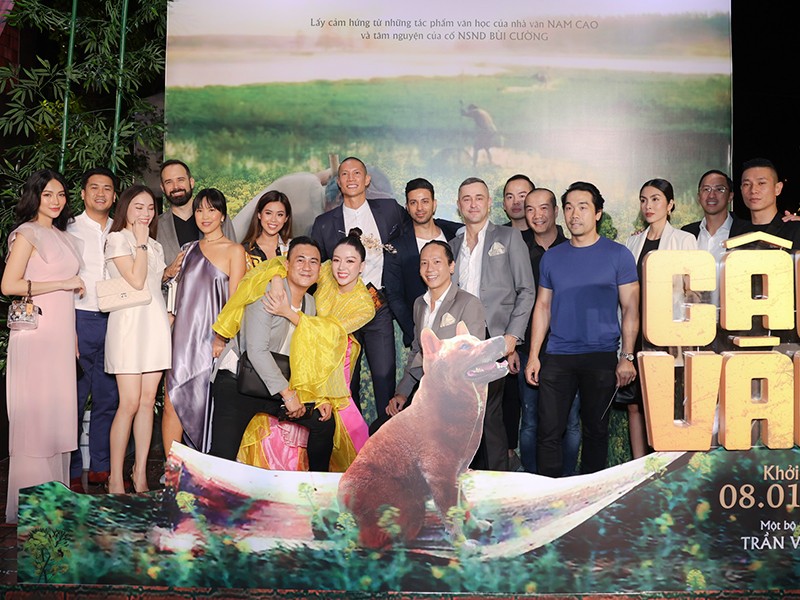 Vo chong Tang Thanh Ha du ra mat phim co Bang Di-Hinh-2