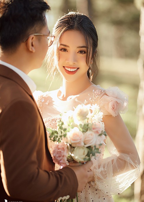 Vo chong A hau Thuy An tinh tu trong bo anh cuoi tai Da Lat-Hinh-14