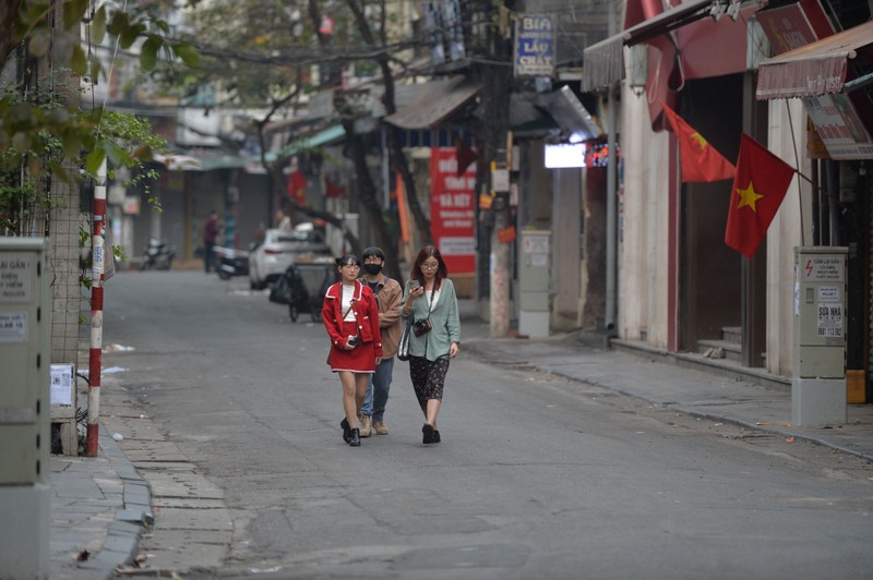 Nguoi Ha Noi lam gi trong sang dau tien nam Tan Suu 2021?-Hinh-9