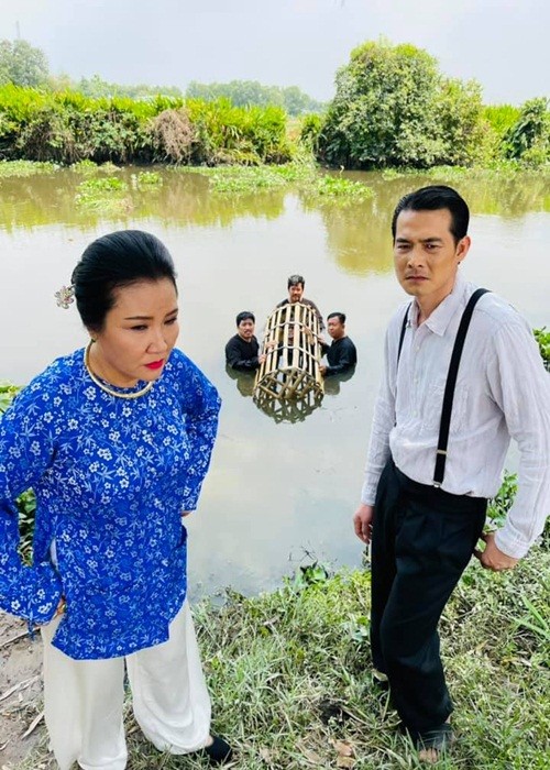 Phuong Chanel khoe eo 63, Quach Ngoc Ngoan miet mai dong phim-Hinh-8