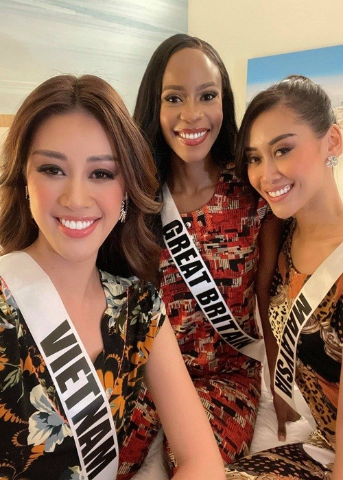 Hoa hau Khanh Van gap su co o Miss Universe 2020-Hinh-7