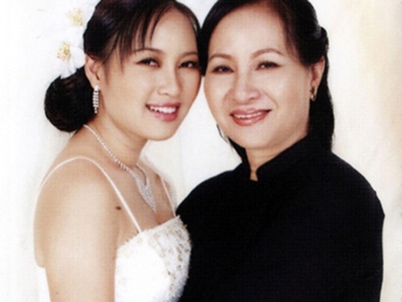 Soi su nghiep Khanh Linh khi ung cu dai bieu HDND TP Ha Noi-Hinh-3