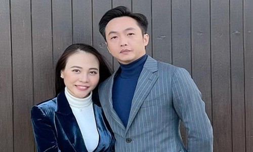 Vo chong Dam Thu Trang ung ho 500 trieu cho Quy Vaccine COVID-19