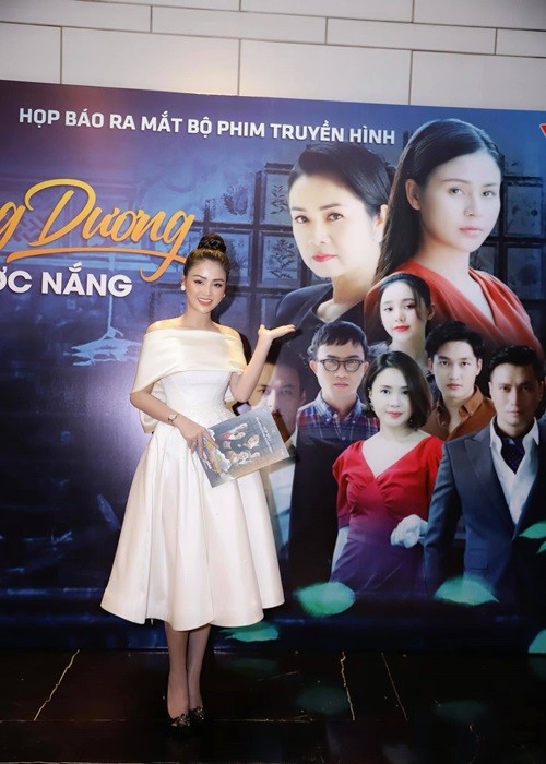 Tai sac dan dien vien “Huong duong nguoc nang” lot de cu VTV Awards-Hinh-8