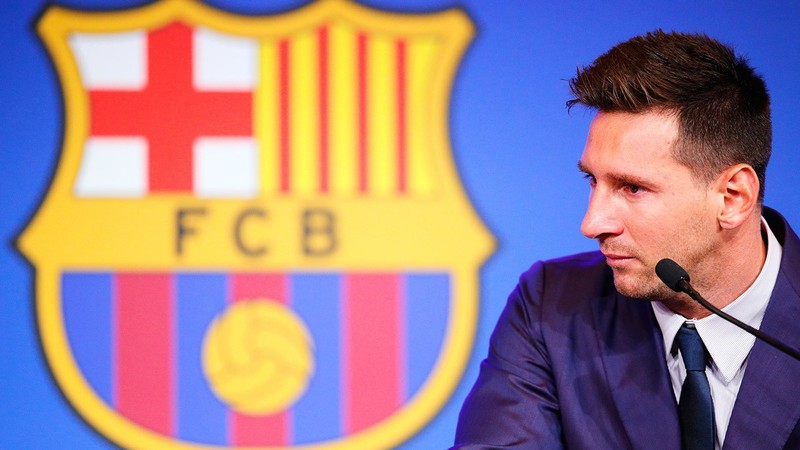 Messi khoc nuc no hop bao chia tay Barca, khong nghi phai roi Nou Camp-Hinh-2