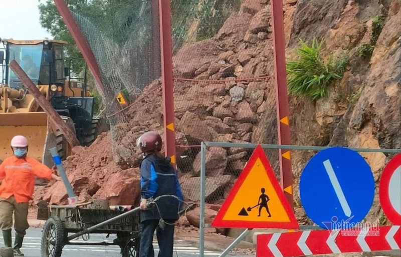 Mua lon, ho dap o Nghe An xa lu khien hang tram nha dan bi ngap-Hinh-10