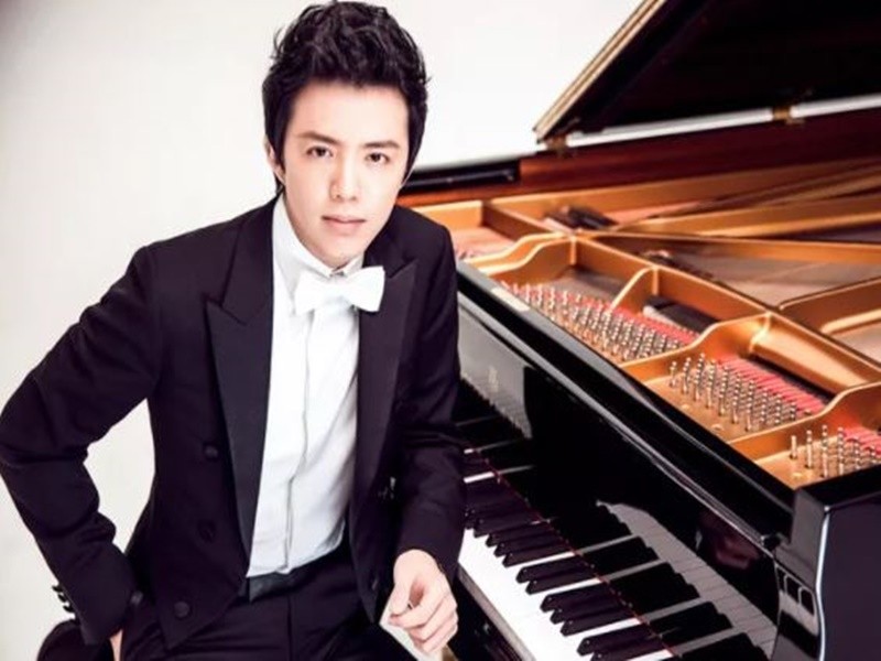 Chan dung “thien tai piano” Ly Van Dich bi bat giu vi mua dam