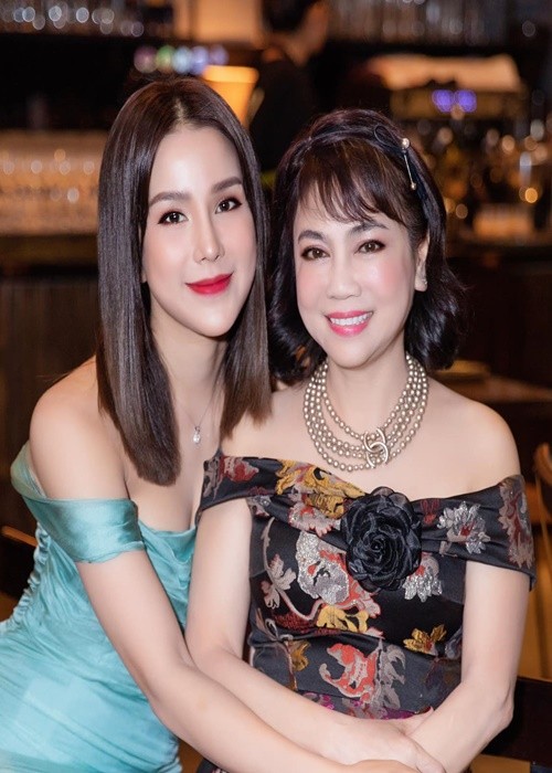 Quynh Thu phan ung ve on ao voi chong Diep Lam Anh-Hinh-8