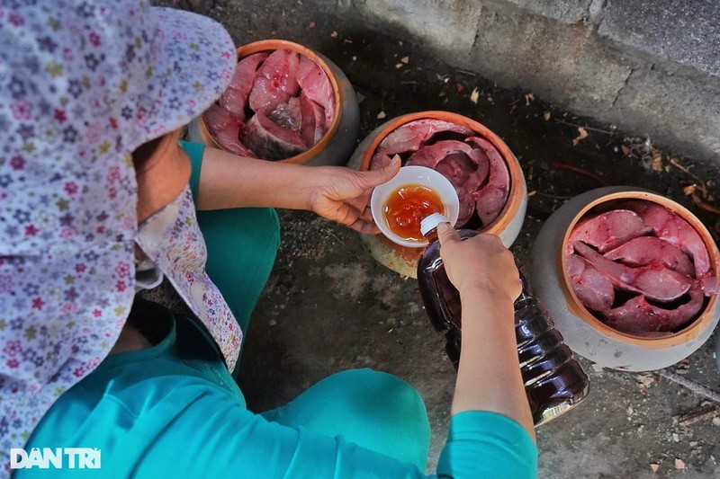 Dan lang Vu Dai cay xe mat kho ngan nieu ca phuc vu khach mua dip Tet-Hinh-5