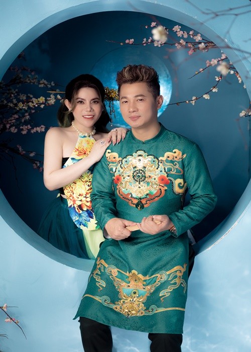 Sau 2 nam ly hon vo hoa hau, Lam Vu cong khai ban gai moi-Hinh-8