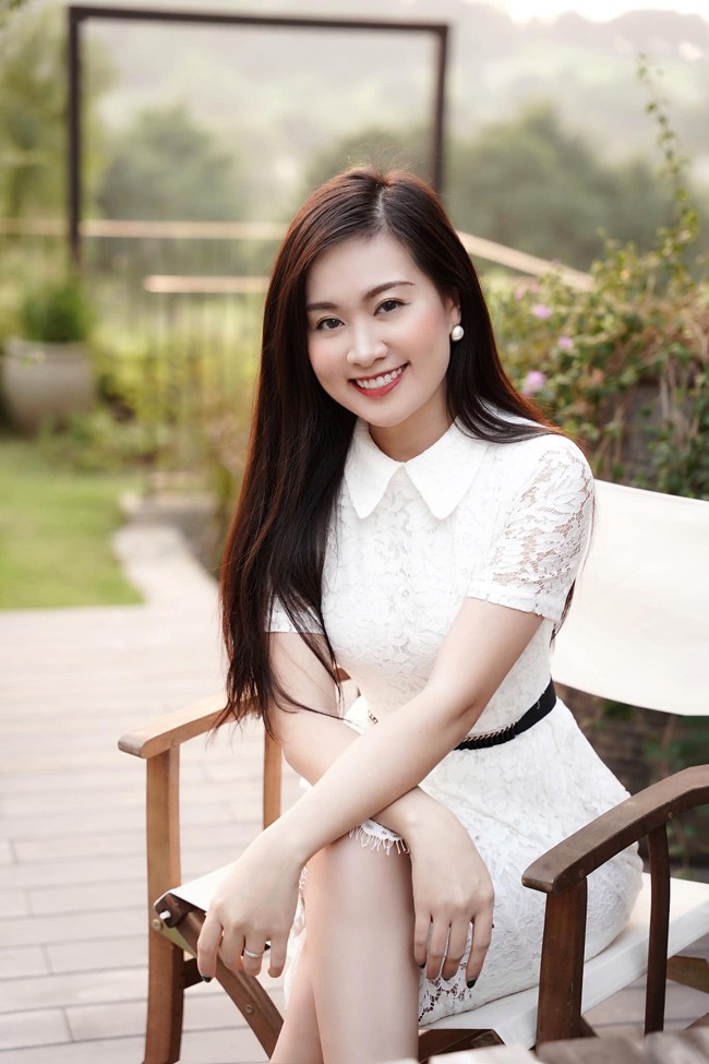 Nu giang vien xu Nghe lam me 2 con van xinh dep non na-Hinh-10