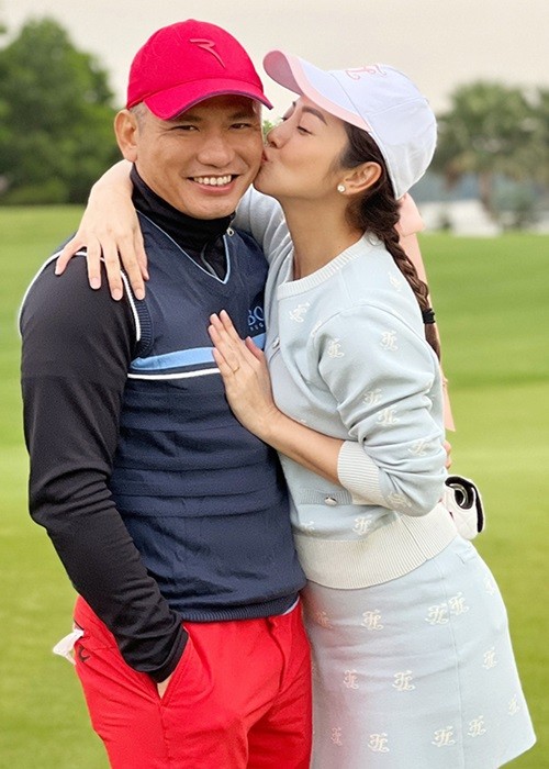 Thu choi golf sang chanh, ton kem tien bac cua hang loat my nhan Viet-Hinh-3