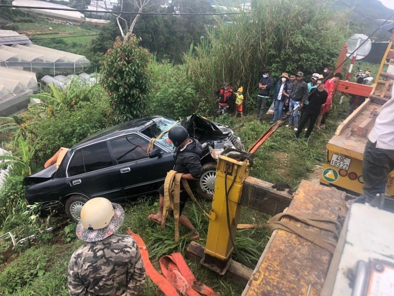 O to lao xuong vuc o Da Lat trong dem, den sang moi nguoi moi phat hien-Hinh-2