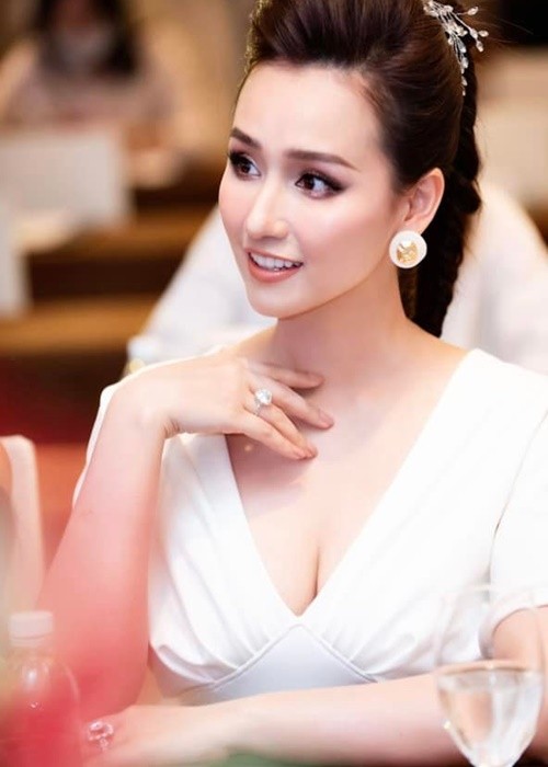 La Thanh Huyen deo nhan chuc ty ra mat phim… song xa hoa the nao?-Hinh-2