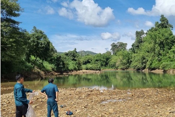 Binh Phuoc: 4 hoc sinh duoi nuoc tu vong