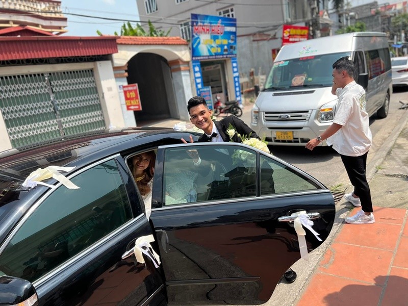 Mac Van Khoa to chuc dam cuoi hoanh trang o que nha Hai Duong-Hinh-11