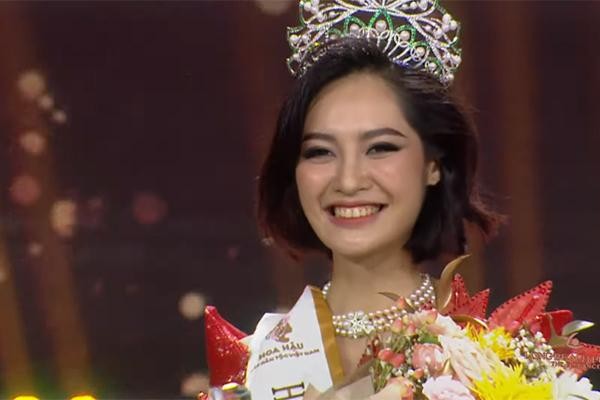 Nong Thuy Hang dang quang Hoa hau cac Dan toc Viet Nam 2022-Hinh-2