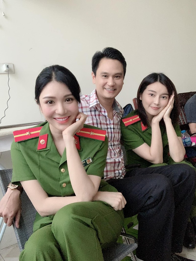 Nhung nu canh sat xinh dep tren man anh Viet-Hinh-12