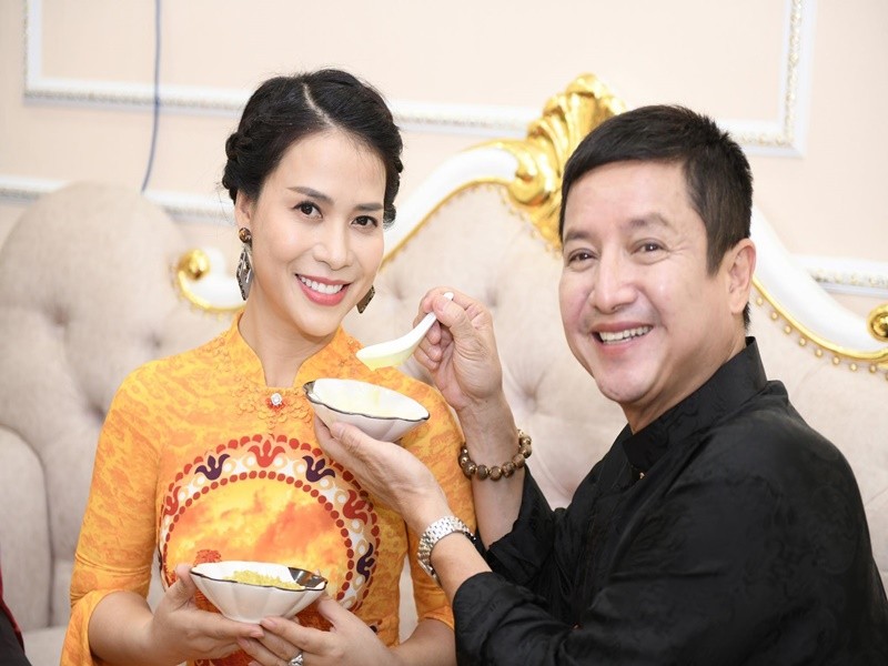 Loat anh “tinh be binh” cua Chi Trung va ban gai kem 17 tuoi-Hinh-6