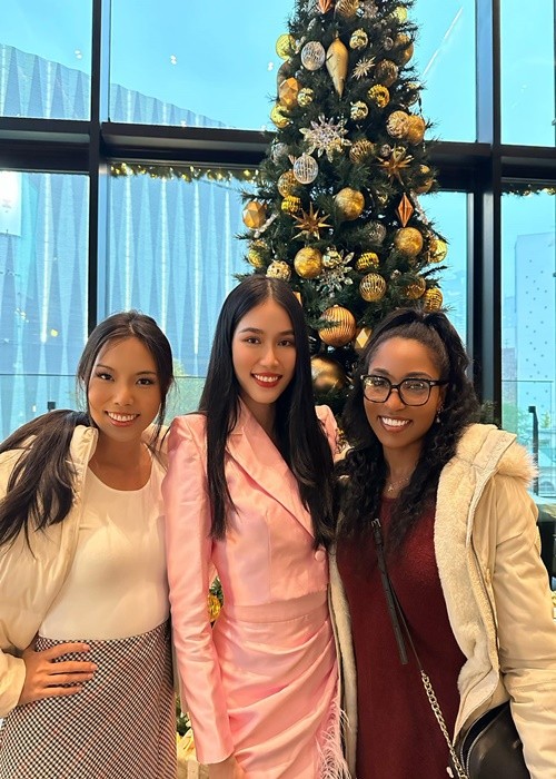 A hau Phuong Anh rang ro ben dan thi sinh Miss International 2022-Hinh-9