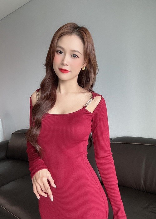 Chuyen tinh ai cua Sam vua duoc ban trai cau hon-Hinh-6