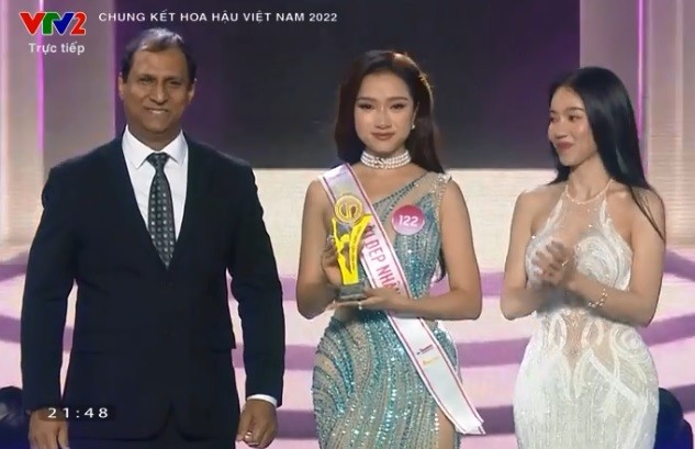 Huynh Thi Thanh Thuy dang quang Hoa hau Viet Nam 2022-Hinh-2